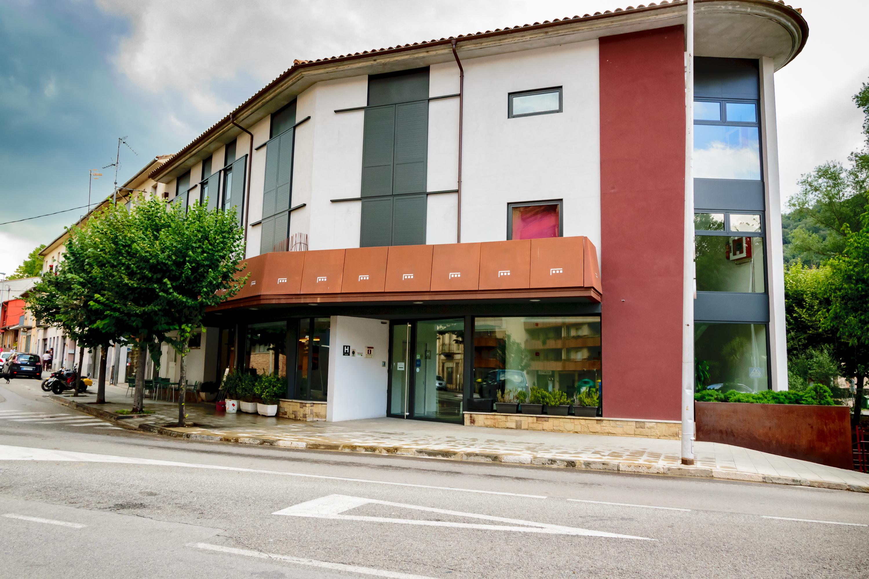 Hotel Estacio (Adults Only) Olot Exterior foto